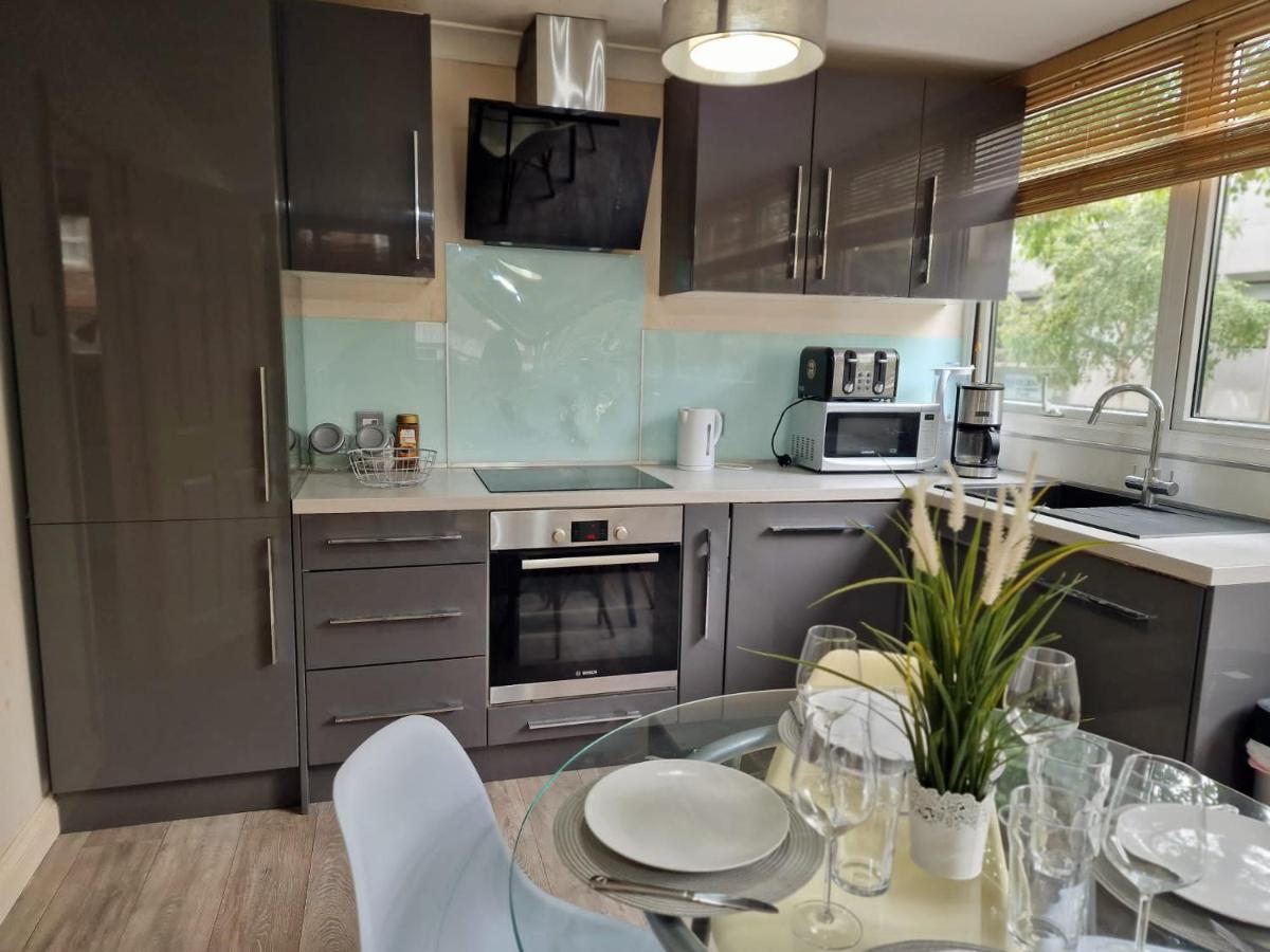2 Bedrooms Flat In Great Location! Λονδίνο Εξωτερικό φωτογραφία